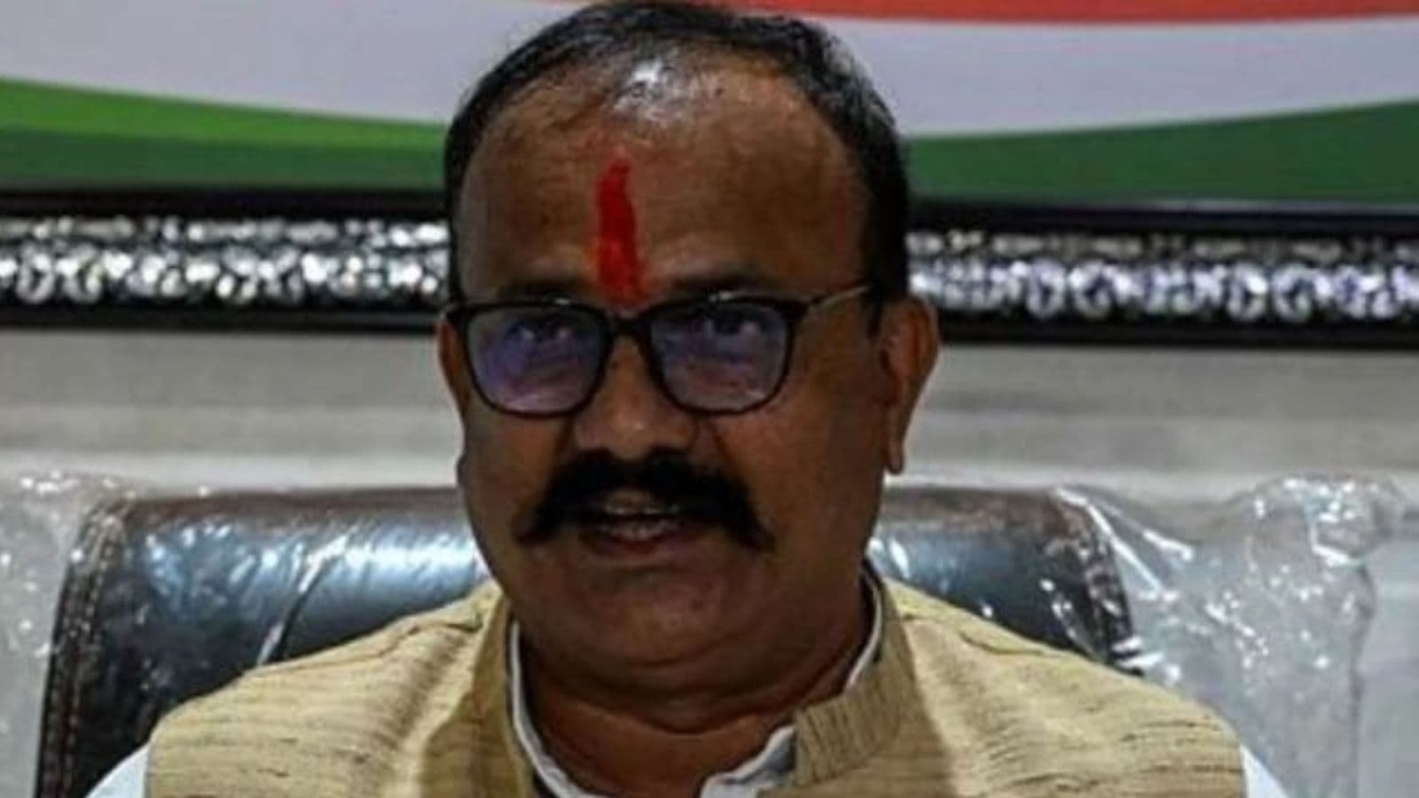 Maharashtra Mva Slams Shiv Sena Ubt Mp Defection Operation Bazaar Rohit Pawar