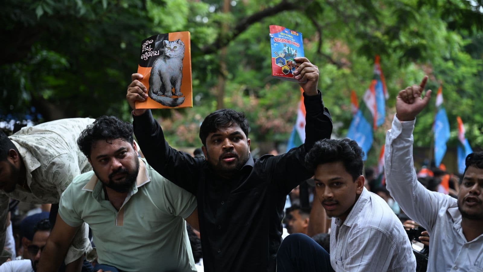 Isaac Newton Pilot Odisha Scert Textbook Errors Class 8 Probe Mohan Charan Majhi Government
