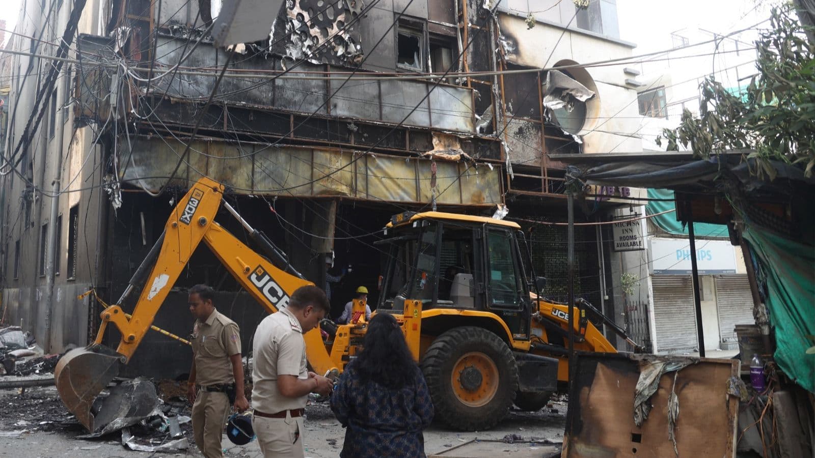 Malviya Nagar Hotel Fire Survivor