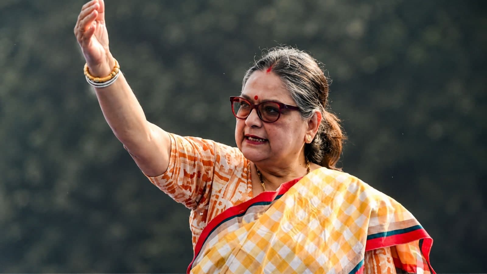 Tmc Unravels Inside Party Mps Revolt Against Mamata Banerjee