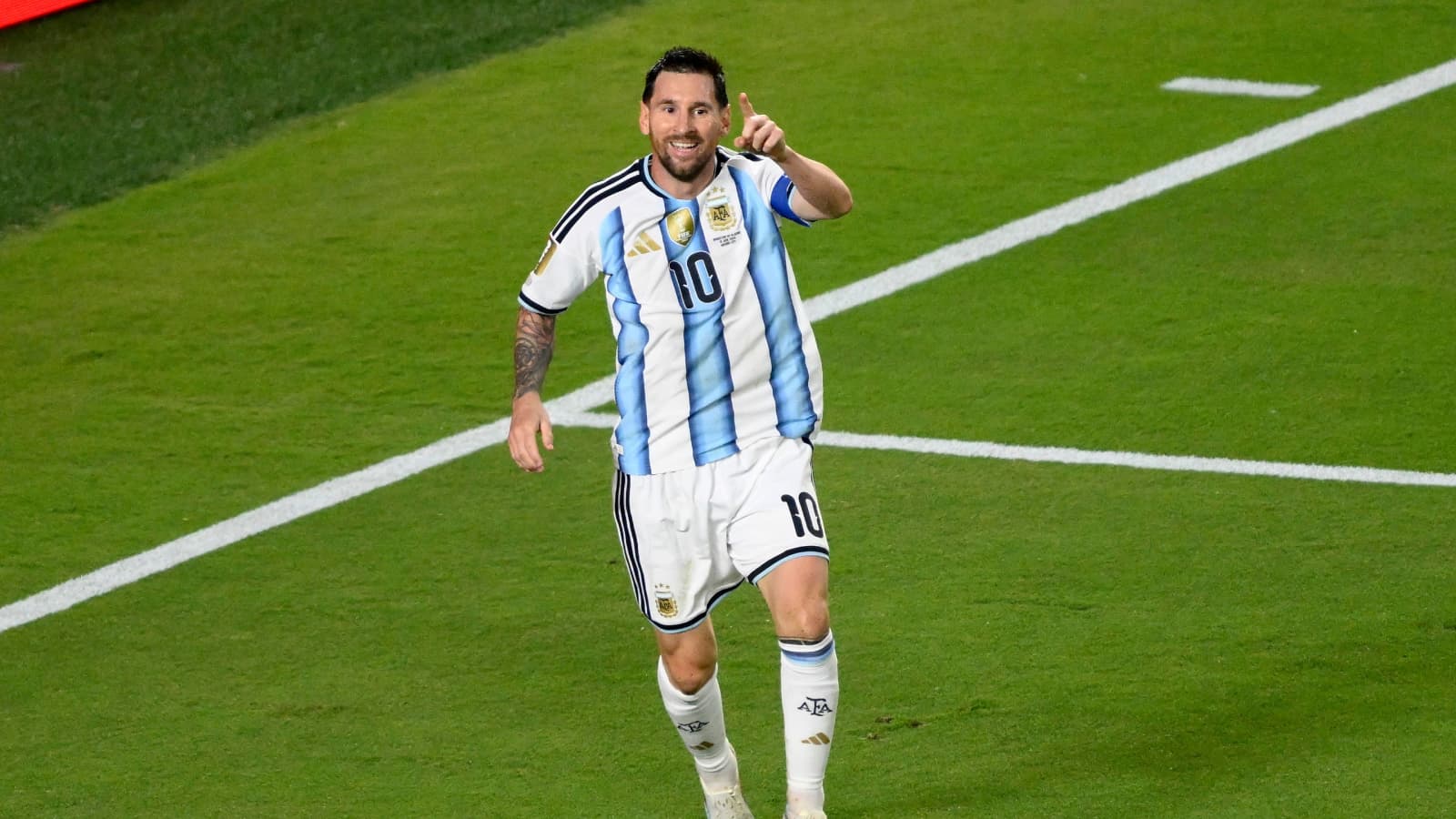Lionel Messi Breaks Cristiano Ronaldo Hattrick Record Argentina Vs Algeria Fifa World Cup