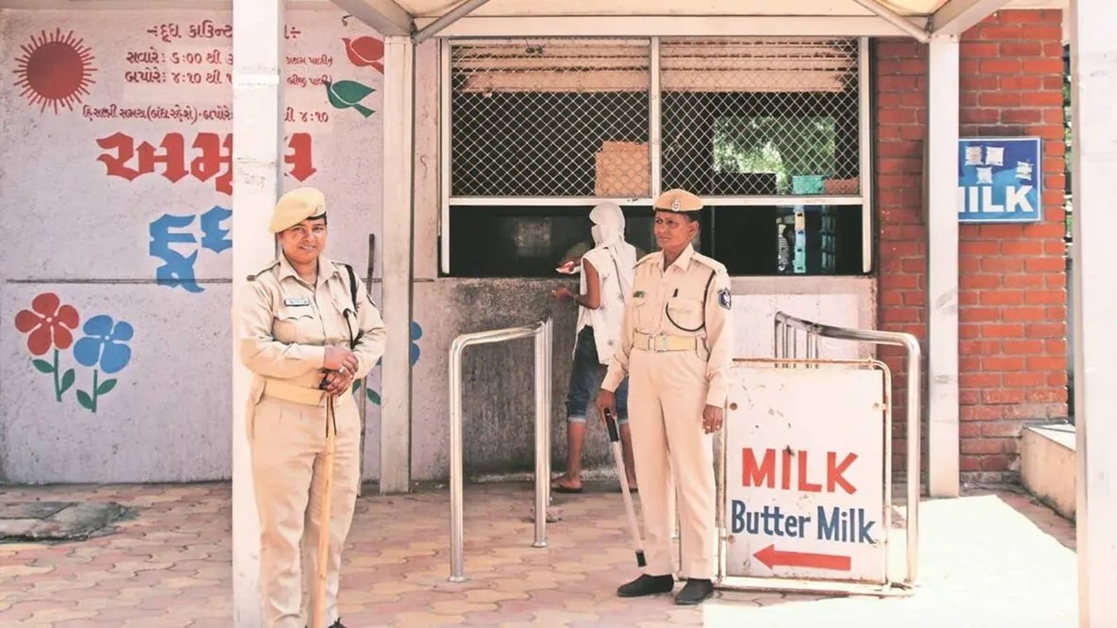 Sumul Dairy Polls Days To Go Gujarat Congress Moves 11 Candidates To Safer Place