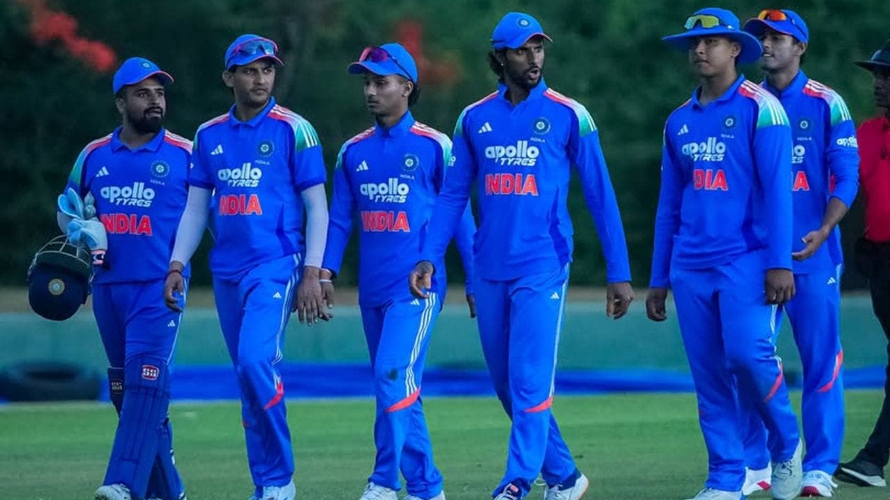 ట్రై సిరీస్ లో భారత్ కు షాక్.. 4 పరుగుల తేడాతో అఫ్ఘాన్ విజయం
