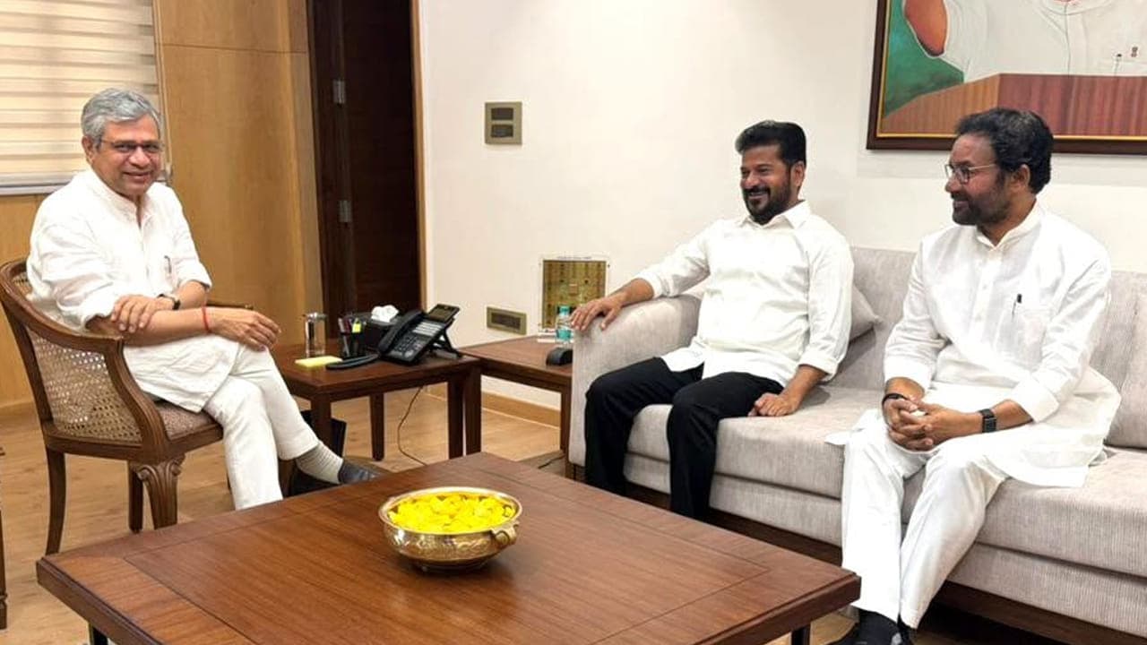 హైదరాబాద్ మెట్రో ఫేజ్ -2కు లైన్ క్లియర్ అవుతోందా..! ఆ గంటన్నరపాటు ఏం జరిగింది