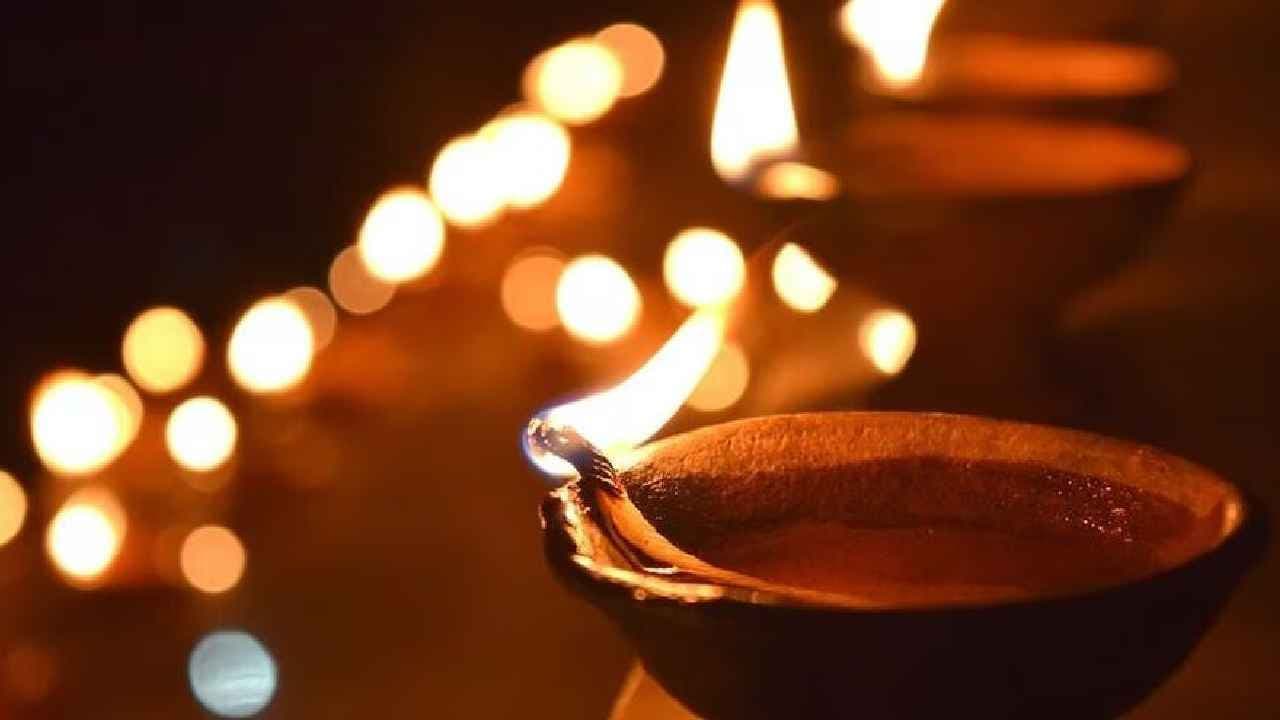 శ్రావణ మాసంలో ఈ రోజు దీపం వెలిగిస్తే మీ జన్మ ధన్యమే