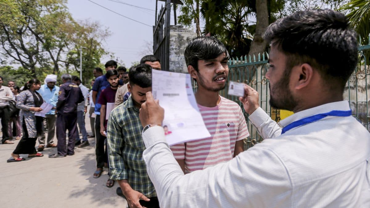 నిమిషం దాటితే గేట్లు క్లోజ్. కొత్త రూల్స్ చెక్ చేసుకోండి
