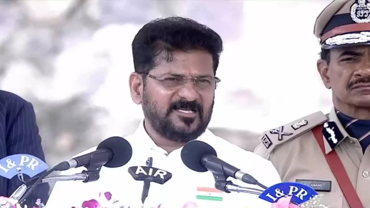 కొత్త పెన్షన్లు, ఇందిరమ్మ ఇళ్ల పై సీఎం రేవంత్ గుడ్ న్యూస్