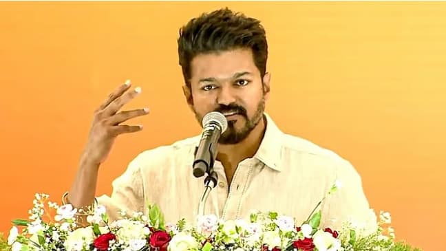 ఢిల్లీ నుంచి నేరుగా మంగళూరుకు చేరుకున్న సీఎం విజయ్