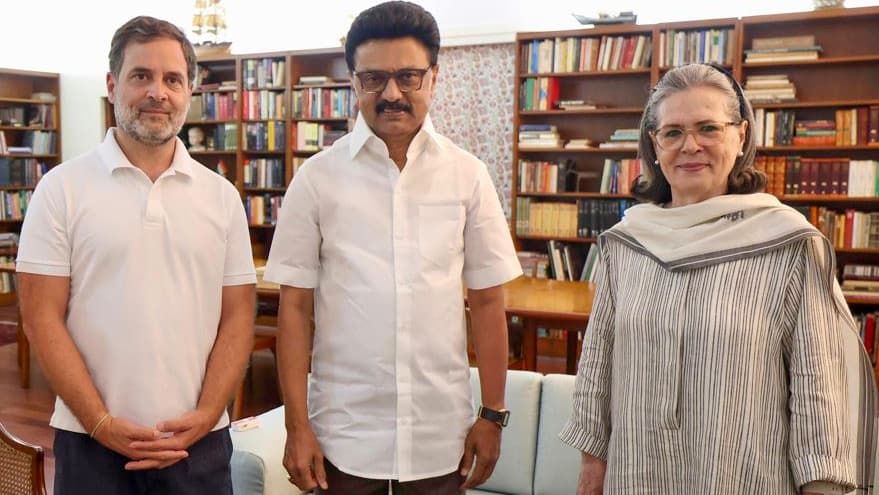 రాహుల్ గాంధీకి రాజకీయ పరిణతి లేదు.. కాంగ్రెస్ పై డీఎంకే ఘాటు విమర్శలు