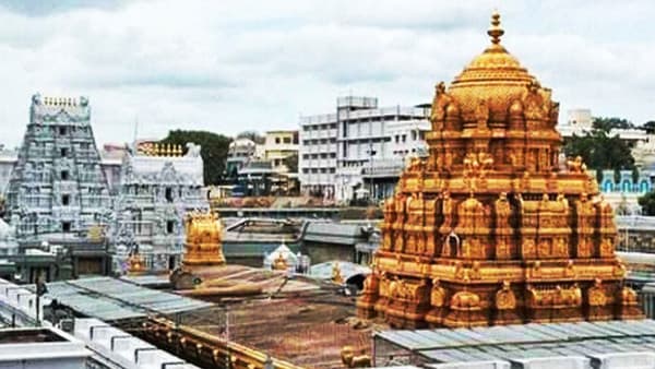 శ్రీవాణి టికెట్లపై సమయం తారుమారు.. తిరుమలలో 300 మంది భక్తులకు ఇబ్బందులు
