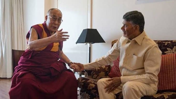 దలైలామాకు శుభాకాంక్షలు తెలిపిన చంద్రబాబు