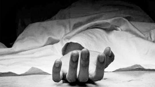 యువకుడిని కొట్టి చంపిన స్నేహితులు