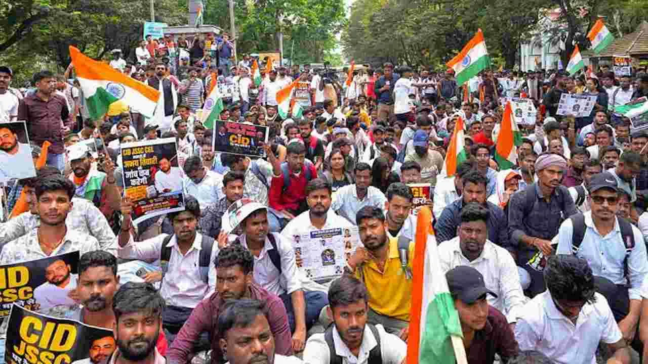 ఝార్ఖండ్ అసెంబ్లీ ముట్టడి..300మందిపై కేసు