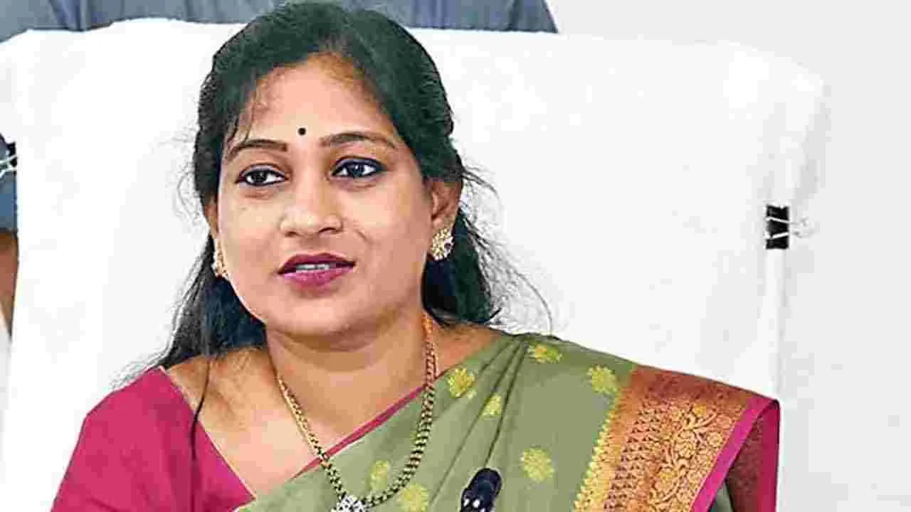 ఆ విద్యార్థి కుటుంబానికి అన్నివిధాలుగా అండగా ఉంటా