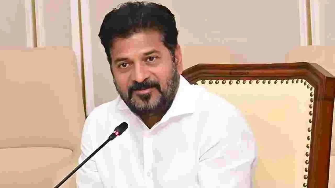 ఉద్యోగుల జీతాల చెల్లింపులో జాప్యం వద్దు.. అధికారులకు సీఎం వార్నింగ్