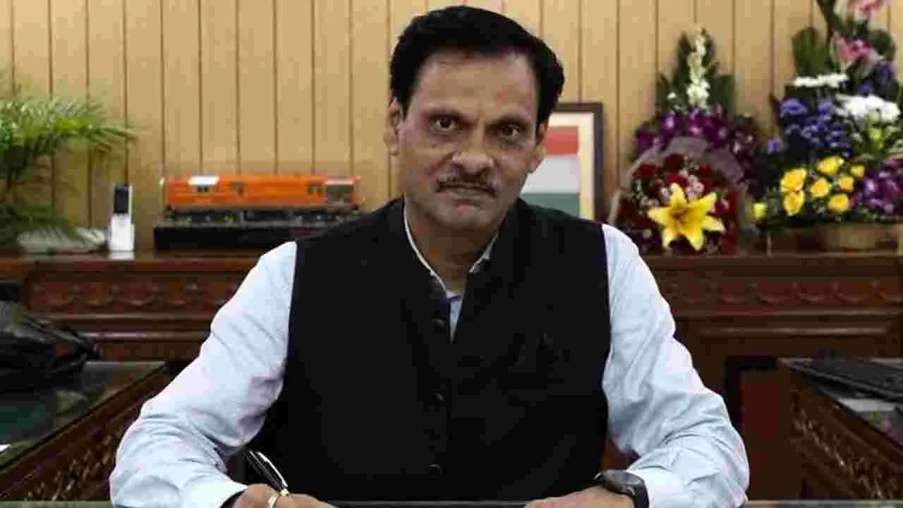 దక్షిణ కోస్తా రైల్వే జోన్ లో రూ. .4,894 కోట్ల ఆదాయం