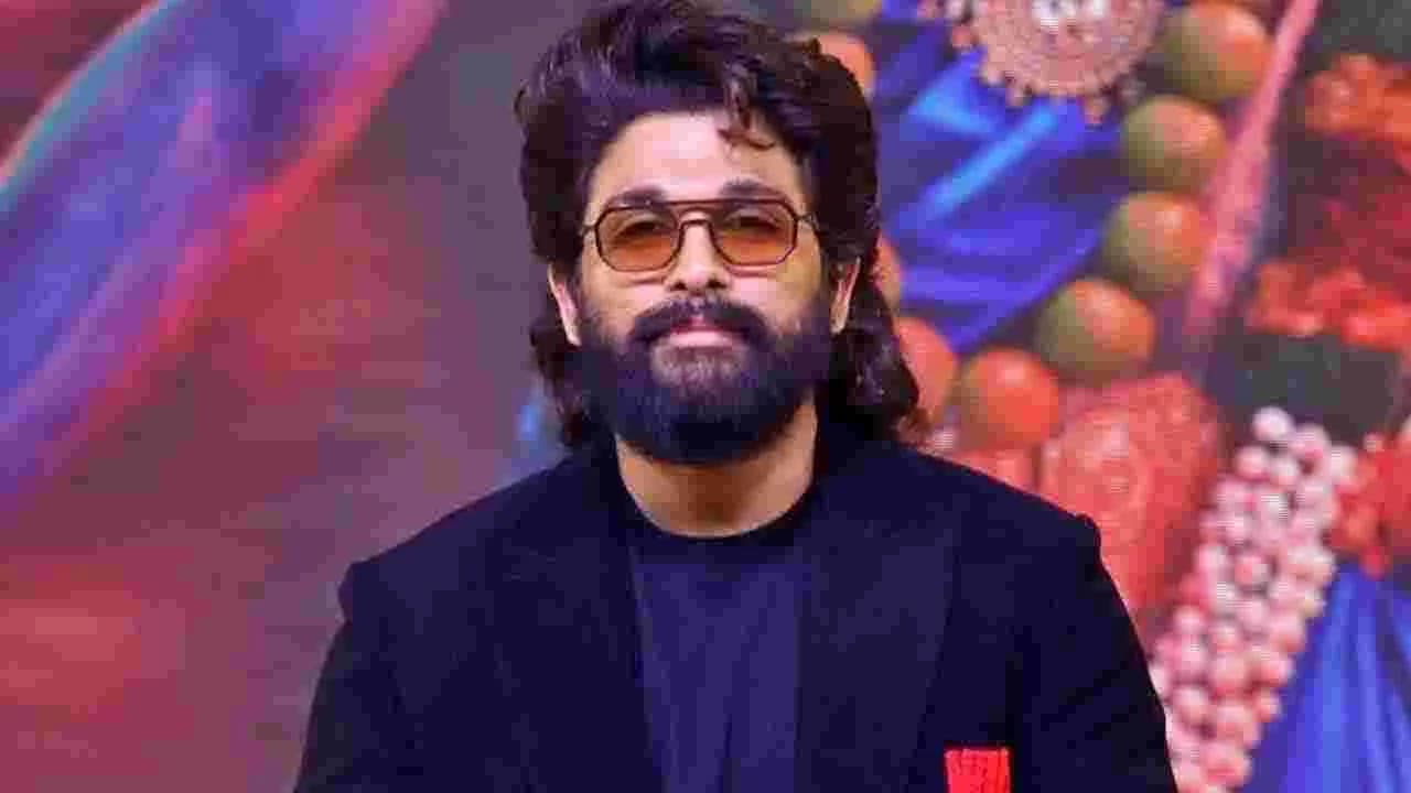 సంధ్య థియేటర్ తొక్కిసలాట ఘటన.. హీరో అల్లు అర్జున్ కు నాంపల్లి కోర్టు సమన్లు