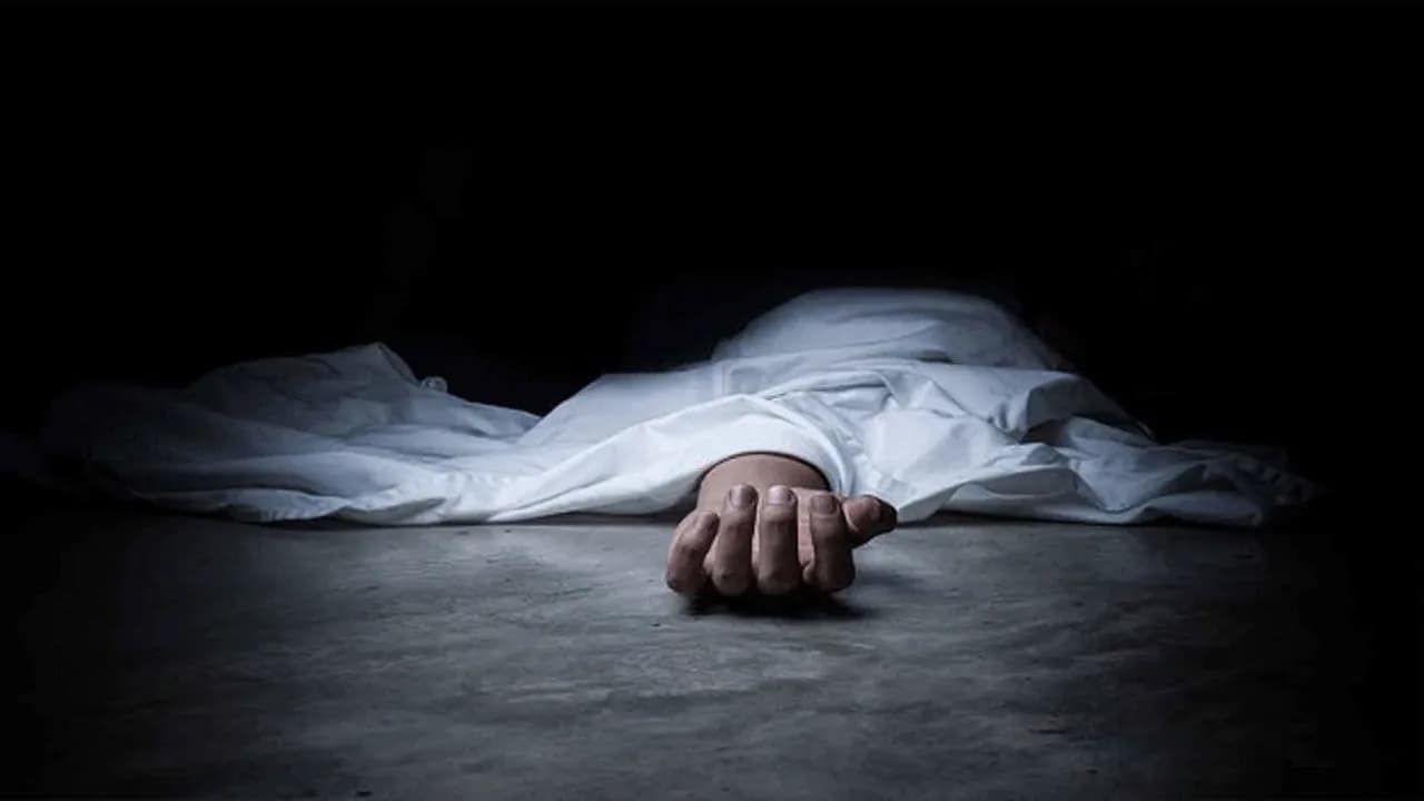 రంగారెడ్డి జిల్లాలో పేలుడు.. కార్మికుడి మృతి