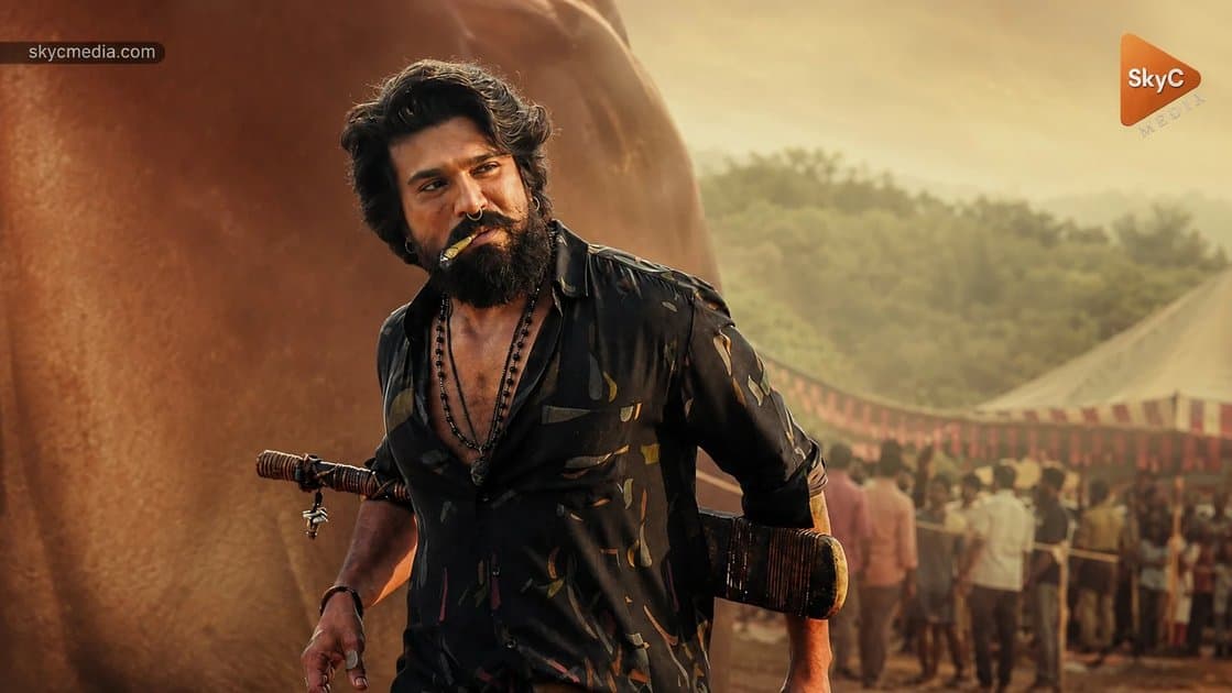అనాథ పిల్లలకు రామ్ చరణ్ గిఫ్ట్