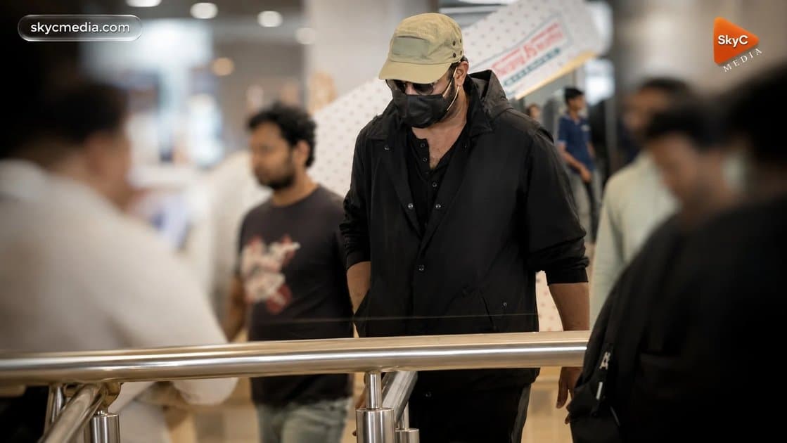 షూటింగ్ ఆపేసి యూరప్ వెళ్లనున్న రెబల్ స్టార్