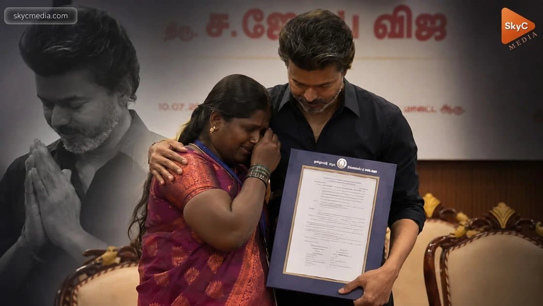 బాధిత కుటుంబాలకు ప్రభుత్వ ఉద్యోగాలు
