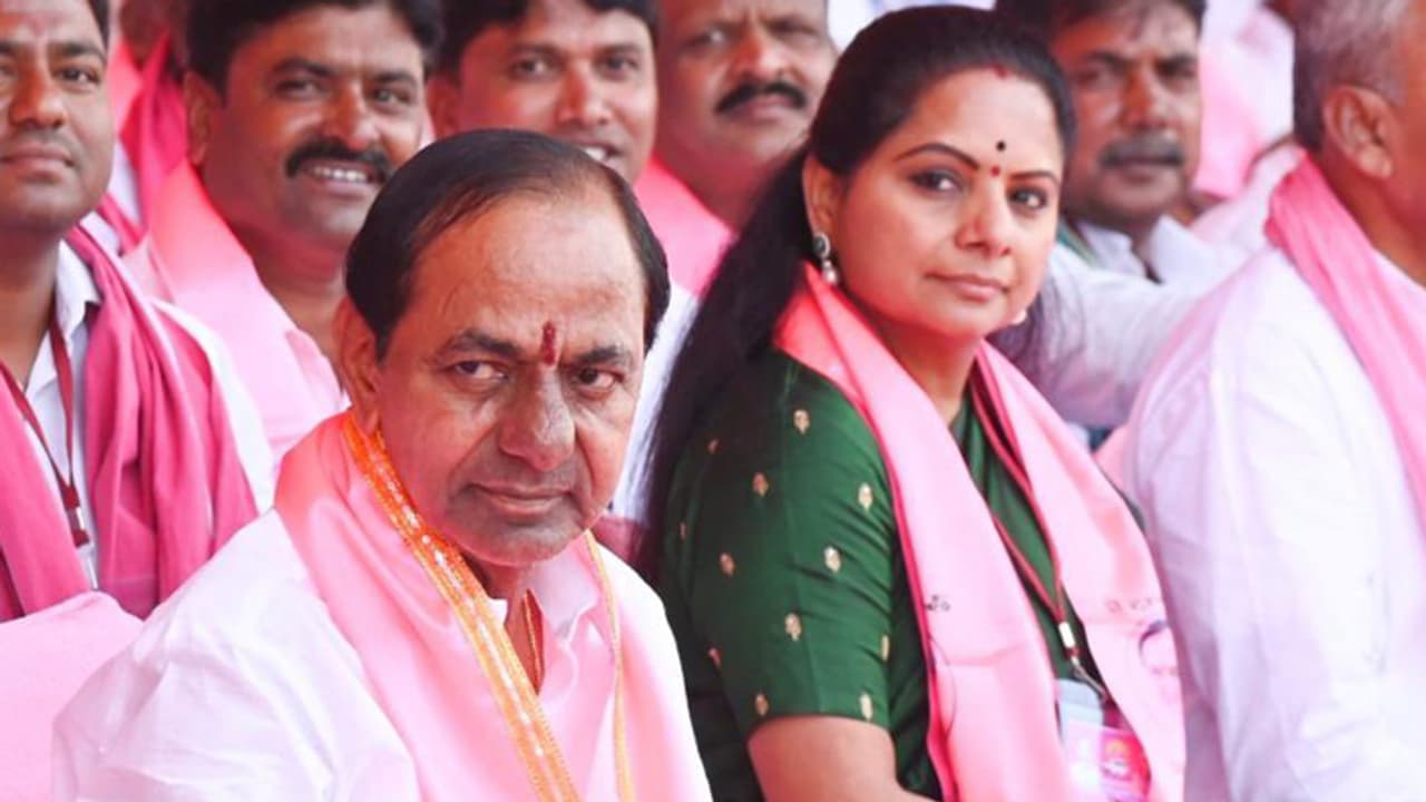 కేసీఆర్ టీఆర్ఎస్, కేటీఆర్ బిఆర్ఎస్ కవిత టీఆర్ఎస్ .. రసవత్తరంగా కల్వకుంట్ల ఫ్యామిలీ పార్టీ పంచాయితీ