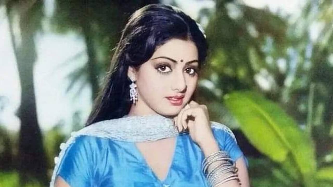 మూడు నెలలు స్టార్ హీరోతో శ్రీదేవి కాపురం, విడిపోవడానికి కారణమిదే.. జర్నలిస్ట్ సంచలన నిజాలు వెల్లడి