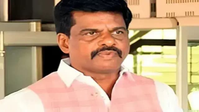 చంద్రబాబు బీసీల పట్ల సవతి ప్రేమ: గోరంట్ల మాధవ్ చంద్రబాబు బీసీల పట్ల సవతి ప్రేమ: గోరంట్ల మాధవ్