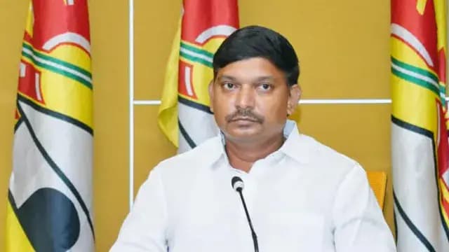 బీసీలకు 34% రిజర్వేషన్ల లక్ష్యం: కాగిత కృష్ణప్రసాద్