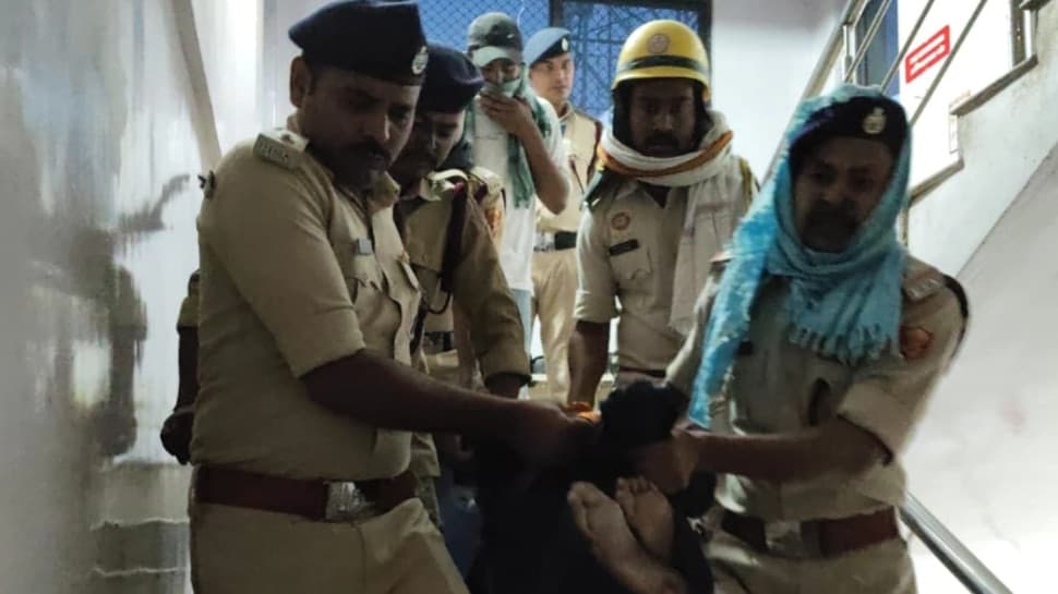 ఆసుపత్రిలో ఘోర అగ్నిప్రమాదం.. ముగ్గురు రోగులు సజీవ దహనం, ఊపిరాడక విలవిలలాడిన బాధితులు