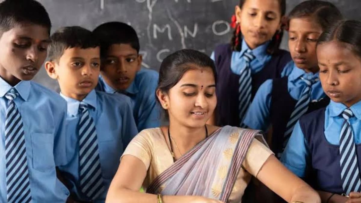 ప్రమాదంలో ప్రాథమిక పాఠశాలల భవిష్యత్తు.. జీవో 25పై తెలంగాణ ఉపాధ్యాయ సంఘాల పోరాటం
