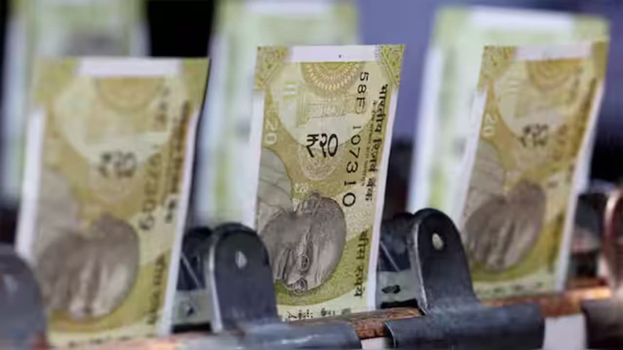 ప్లాస్టిక్ కరెన్సీపై బిగ్ అప్ డేట్.. పార్లమెంట్ లో నిర్మలమ్మ కీలక ప్రకటన