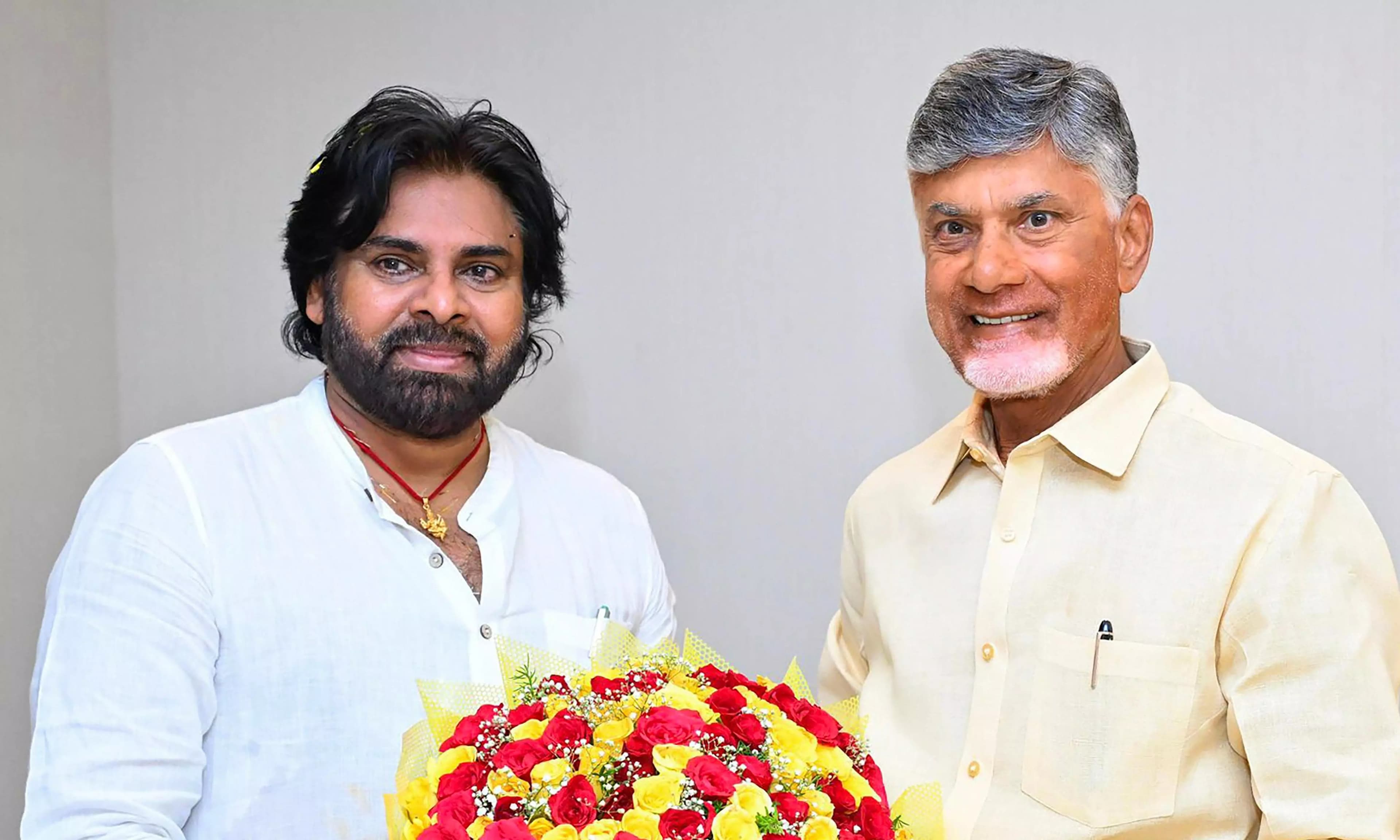 మరోసారి చంద్రబాబు కార్యక్రమానికి పవన్ కళ్యాణ్ దూరం..అసలేం జరుగుతోంది