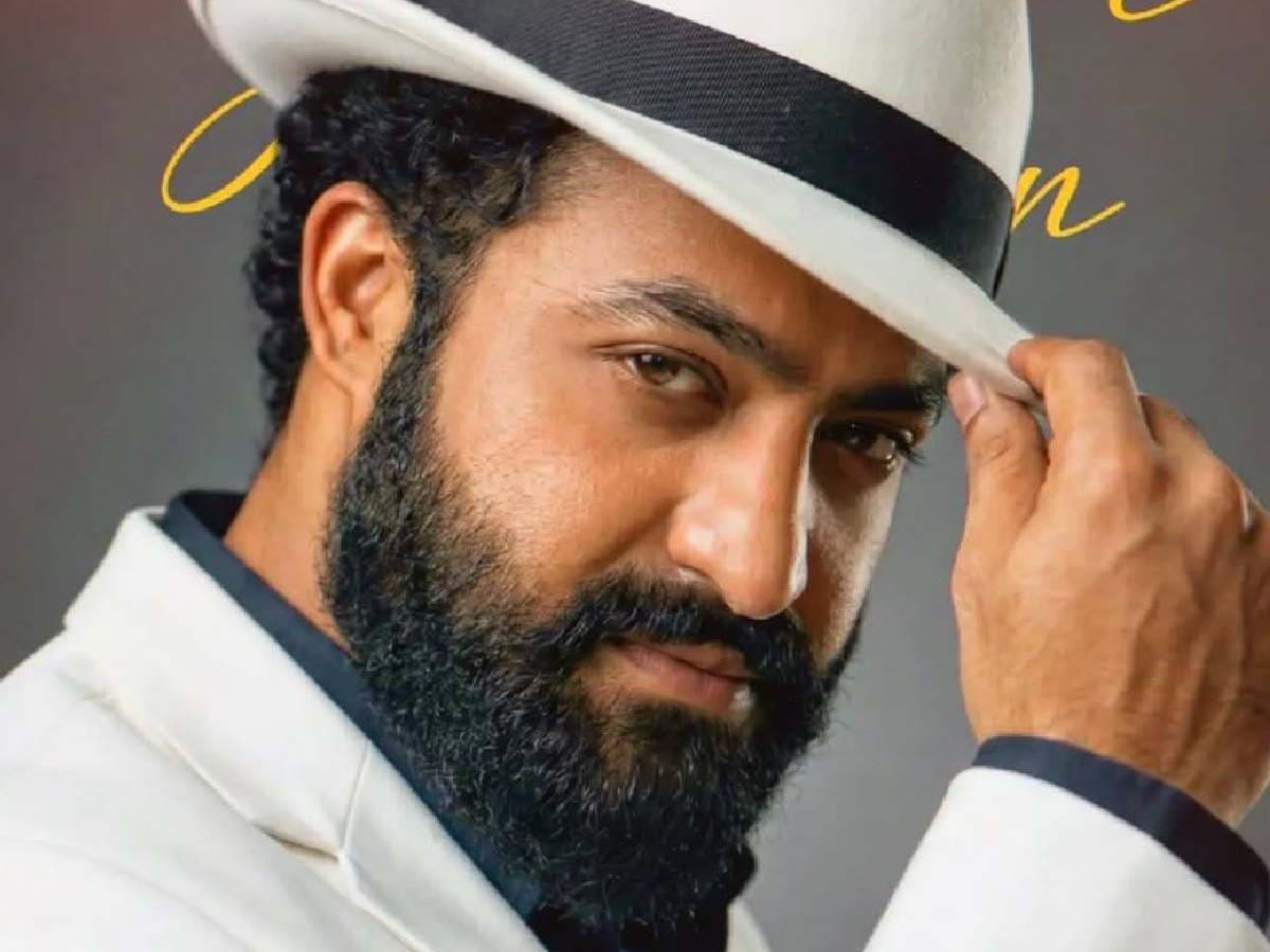 పొలిటికల్ పుకార్ల' వలయంలో చిక్కుకున్న డ్రాగన్ - తెలుగు సినిమా న్యూస్, రివ్యూస్