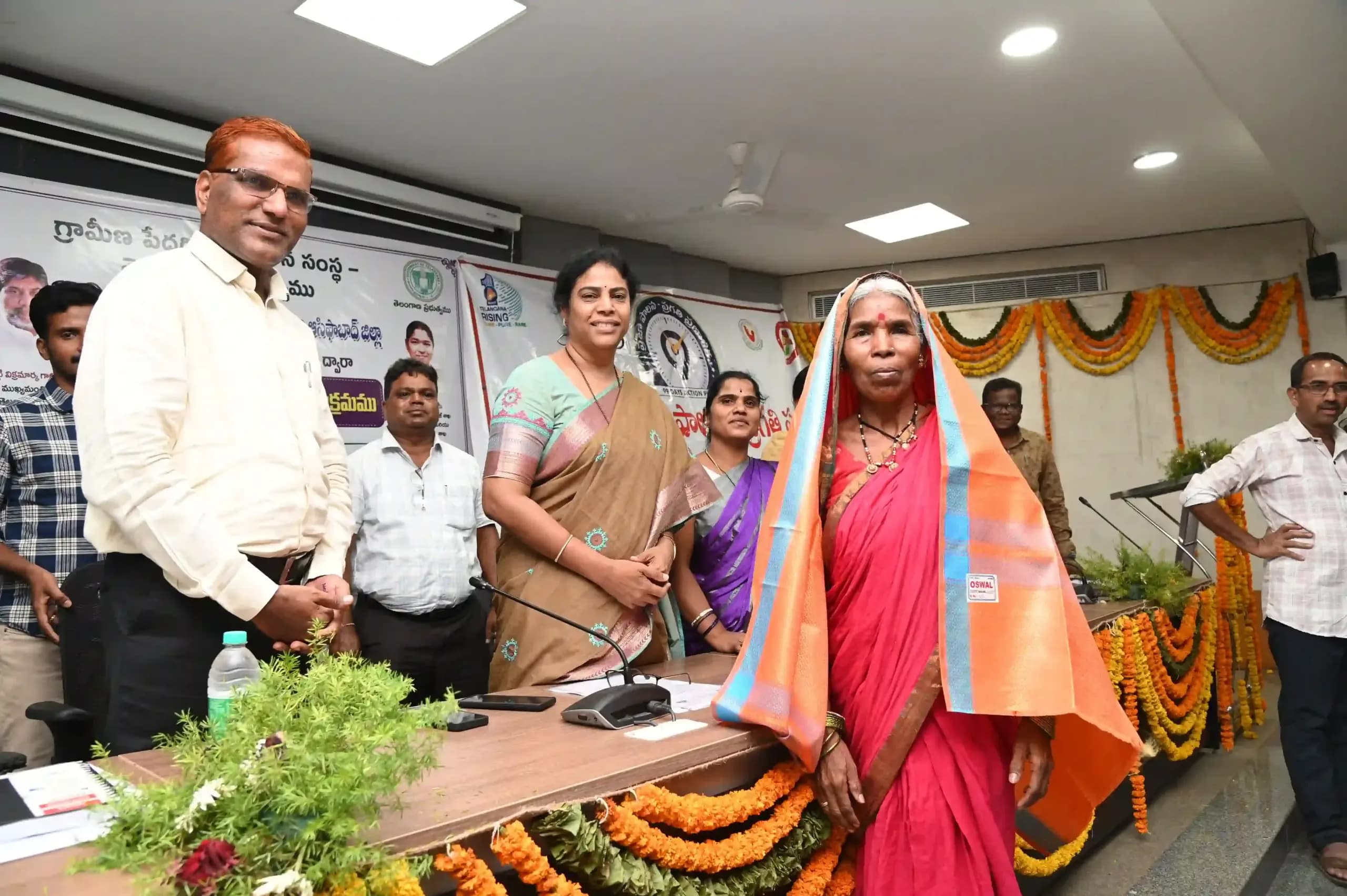 మహిళలు హక్కులు, చట్టాలపై అవగాహన పెంచుకోవాలి