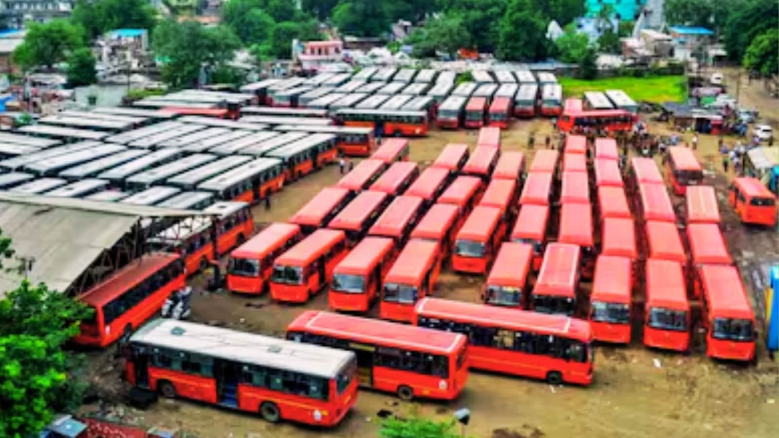 ముంబైలో బెస్ట్’ బస్సుల నిరవధిక సమ్మె.. స్తంభించిన రవాణా
