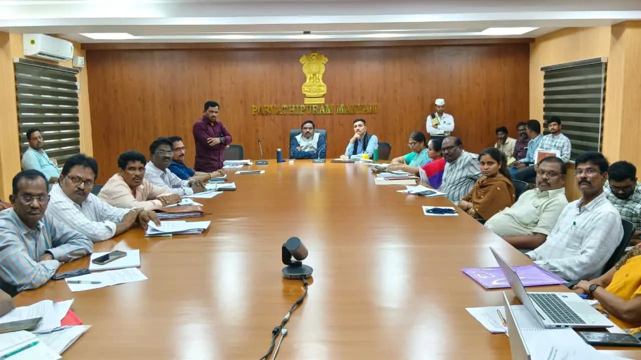 పెదపెంకి పనులపై కలెక్టర్ ప్రభాకర రెడ్డి సీరియస్