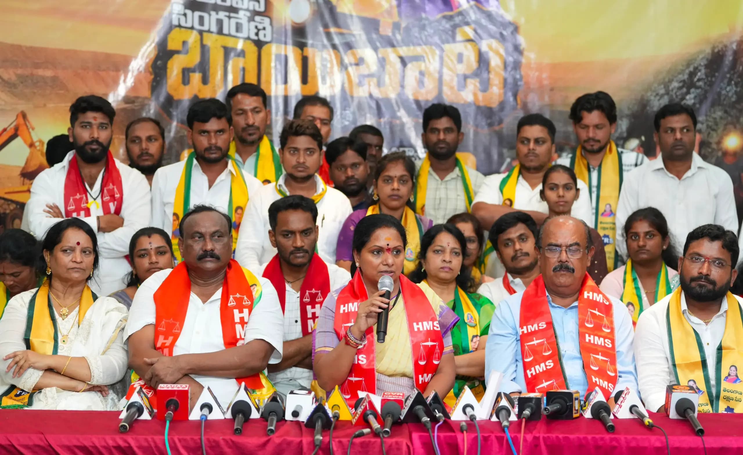 సింగరేణి సమస్యలపై టిఆర్ఎస్ చీఫ్ కవిత బొగ్గుబాయి యాత్ర