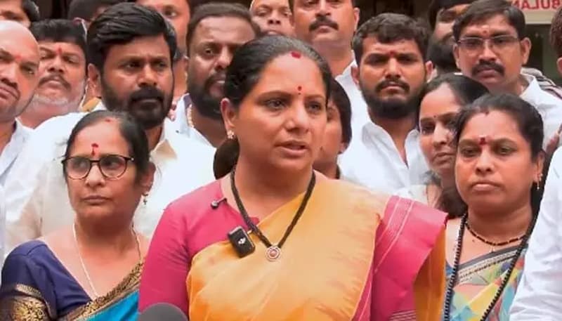 ఖమ్మం బాధిత బాలికకు నెలనెలా రూ.50,000 పెన్షన్ ఇవ్వాలి అంటూ కవిత డిమాండ్