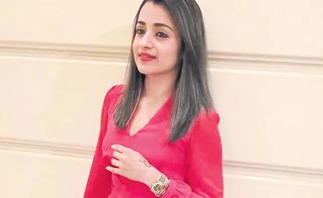 Trisha Slams Zara Over Smelly Clothes