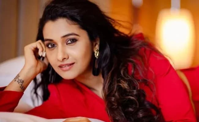Not A Star Heroine Yet She Keeps Landing Telugu Offers