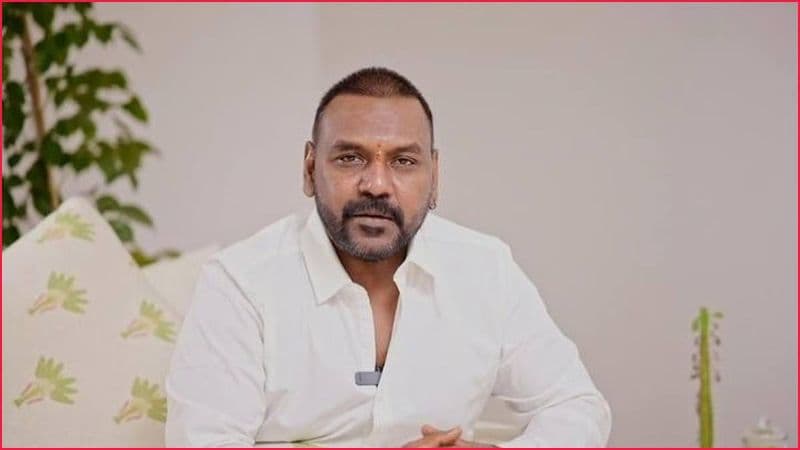 Lawrence In Soup For Street Dog