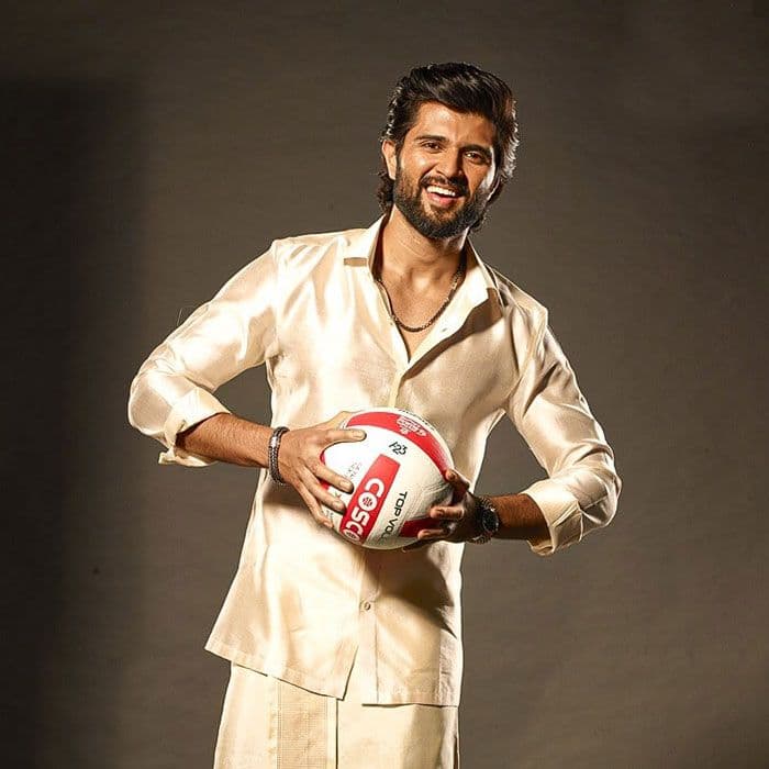 Vijay Devarakonda Wins The Hearts Of Sports Lovers