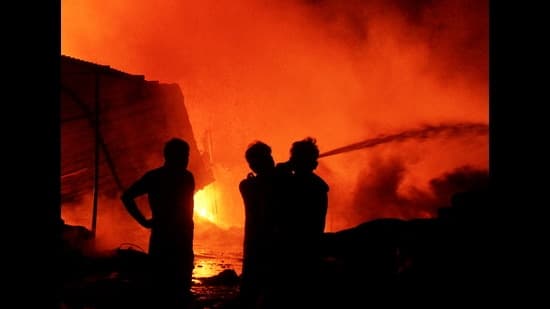 Fire Engulfs Factory Tower In Gurugram No Casualties