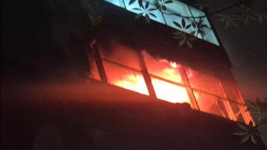 Fire In Multi Storey Building Near Savitri Cinema In Delhi Two Firemen Injured