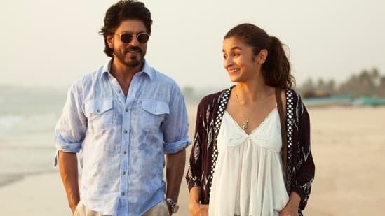 Pathaan Shah Rukh Khan Hopes Alpha Alia Bhatt Wins Hearts After Teaser Release Yrf Spy Universe