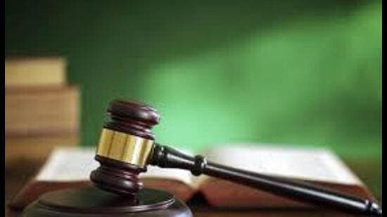Chandigarh Consumer Panel Orders Ice Cream Outlet To Pay 5000 For Forced Service Charge