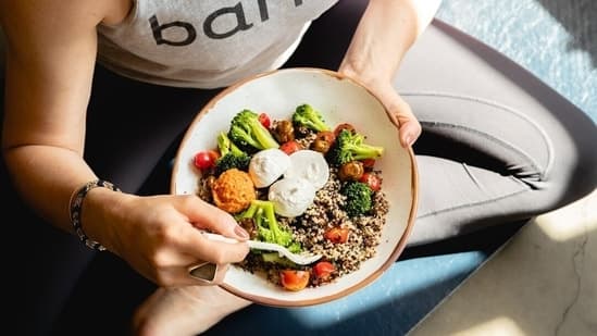 Struggling To Lose Weight Gastroenterologist Shares One Of The Easiest Dietary Upgrades Fibre And Its Not A Supplement