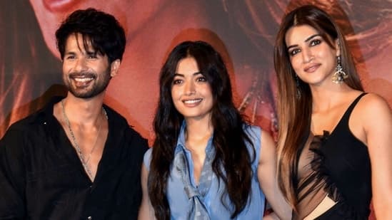 Shahid Kapoor Cocktail 2 Gets A Certificate From Cbfc A First For Kriti Sanon Second For Rashmika Mandanna