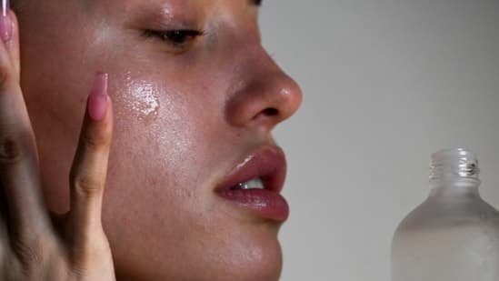 Flaky Dull Or Tight Skin Here Is How To Know Whether Youre Dealing With Dryness Or Dehydration
